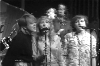 Walls Come Tumbling Down - Us Girls