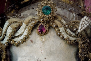 p.50 Deodatus skull relic &#169; Paul Koudounaris