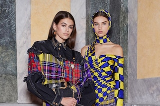 versace aw18 donatella milan mfw fashion week 
