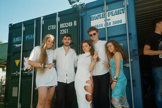 Nil&#252;fer Yanya with friends ahead of her Glastonbury debut