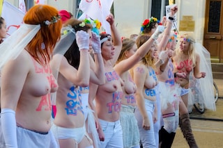 Femen gay marriage protest