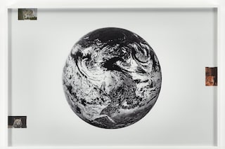 3_AmandaRoss-Ho_Negative_Earth