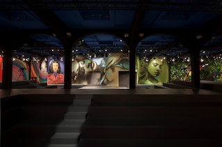 2_PradaDonnaSS14_showspace