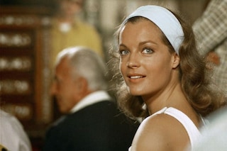 Cultural history of the black stretchy headband