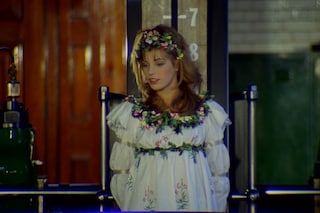 The Brief History of Wearing Flowers in your Hair