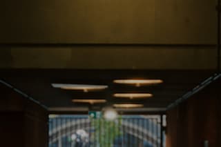 Julianknxx - _M (Still 3)9_16