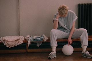 Blue Jean_Film Still_46_Jean_Sports Hall