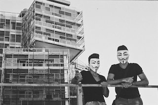 Ayla Hibri’s You Stink protests