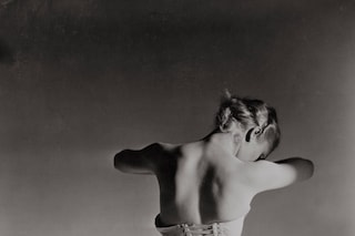 6._Corset_by_Detolle_for_Mainbocher_1939__Conde_Na