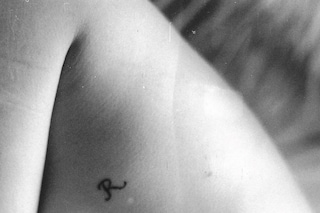 AM_Rene Matić_Amelia with R Tattoo_2025