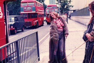 Neo Naturists, Swimming and Walking Experiment, Ce