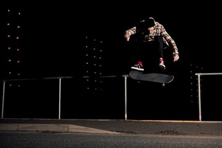 Dean Khalil - Frontside Flip