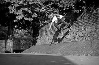 Lewis 'Spex' Ross - wallride