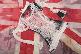 823A0101