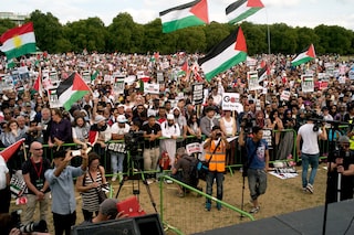 SG.DAZED.GAZA.DEMO.B4