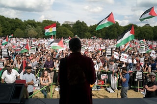 SG.DAZED.GAZA.DEMO.B5