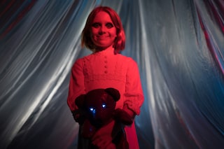 lenore lights red