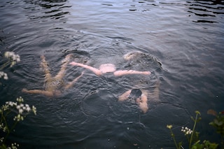 Joseph Szabo and Siân Davey, “Untethered”