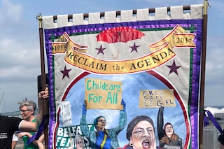 Women&#39;s procession in Belfast
