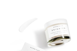 Herbivore’s Brighten Pineapple + Gemstone Mask