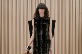 Burberry AW21 womenswear collection by Riccardo Tisci 3