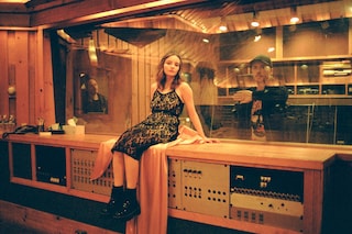 Dazed-Chvrches-Joshua-Aronson-4