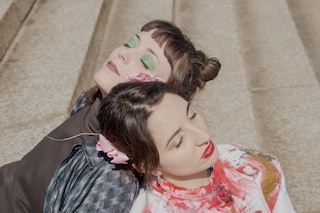 MX World &amp; Julia Star