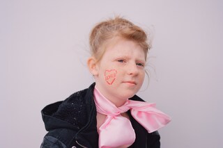 littlegirl, Porthcawl, 2017