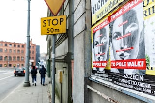 Barbara Kruger, “Untitled (Your body is a battlefield)” Poli