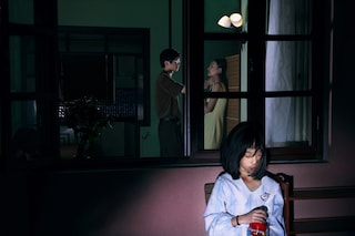 Yu Li, A Hole in the Wall