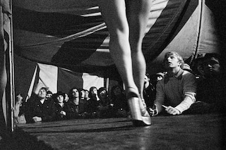 Susan Meiselas, Carnival Strippers Revisited (2022)