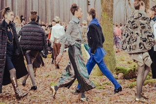 chanel aw18 forest fw18 paris fashion week pfw kaia gerber