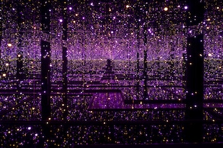Yayoi Kusama,  “Infinity Mirrored Room” (2011/2017)  