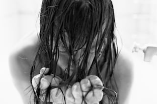 Chiharu Shiota, In The Bathroom (2002)
