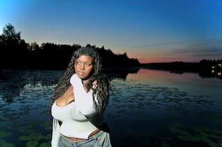 waterbaby_2025_promo_01_LeviAxene_3872x2592_300