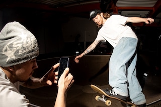 Dazed Club x Samsung skate session