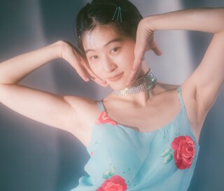 Kom_I Wednesday Campanella Dazed 100