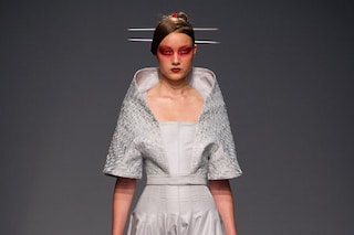  Yumi Lambert in Gareth Pugh