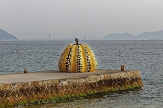 Yayoi Kusama yellow pumpkin
