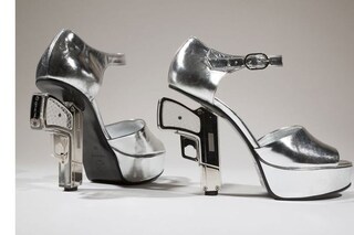 Extreme shoes Chanel Pistol heel 