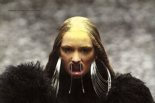 Alexander McQueen, Eshu AW00