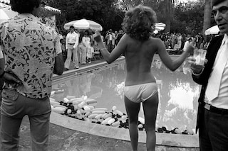 Eddie_BehindHotel_2 3 1977