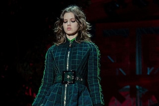 Versace AW15 Dazed runway womenswear emerald green coat belt