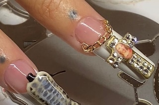 Lesly Arra&#241;aga nail artist Leslydidthem