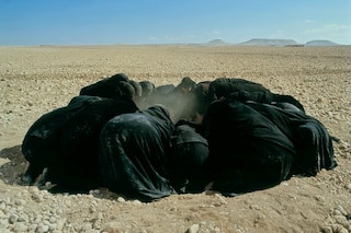 Shirin Neshat, Passage (2001)