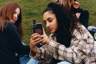 How do London’s teenage girls see the future of the city? 3
