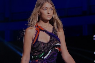 Versace SS16 Gigi Hadid