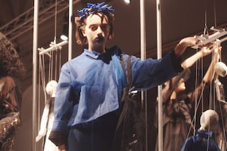 phoebe english v&amp;a fashion in motion raphael gallery 