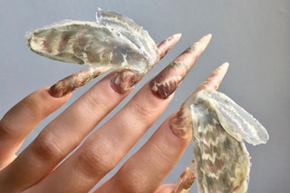Hot Nails 6