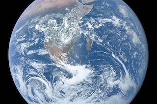 The_Blue_Marble_(remastered)